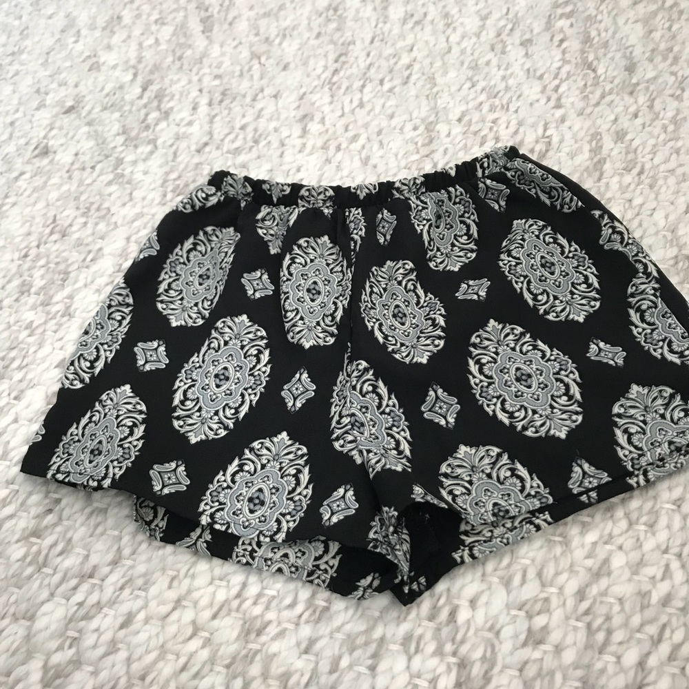 Vintage Havana flowy shorts